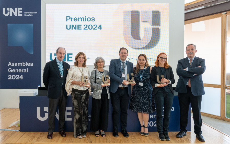 PREMIOS UNE 2024